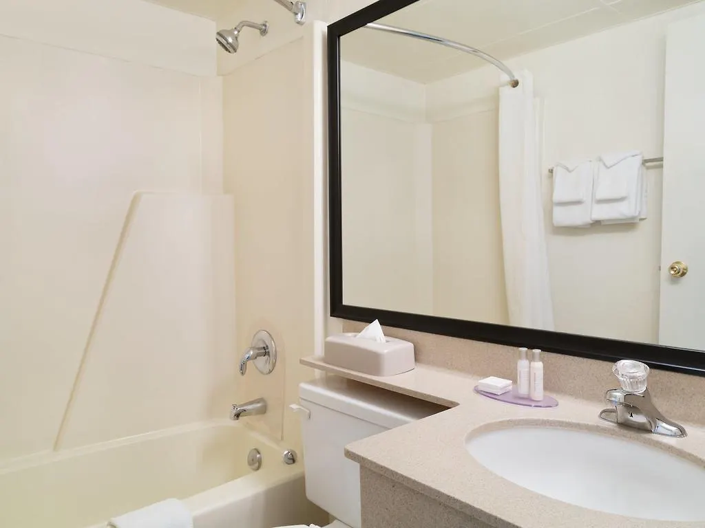 Travelodge Calgary Macleod Trail 0*,